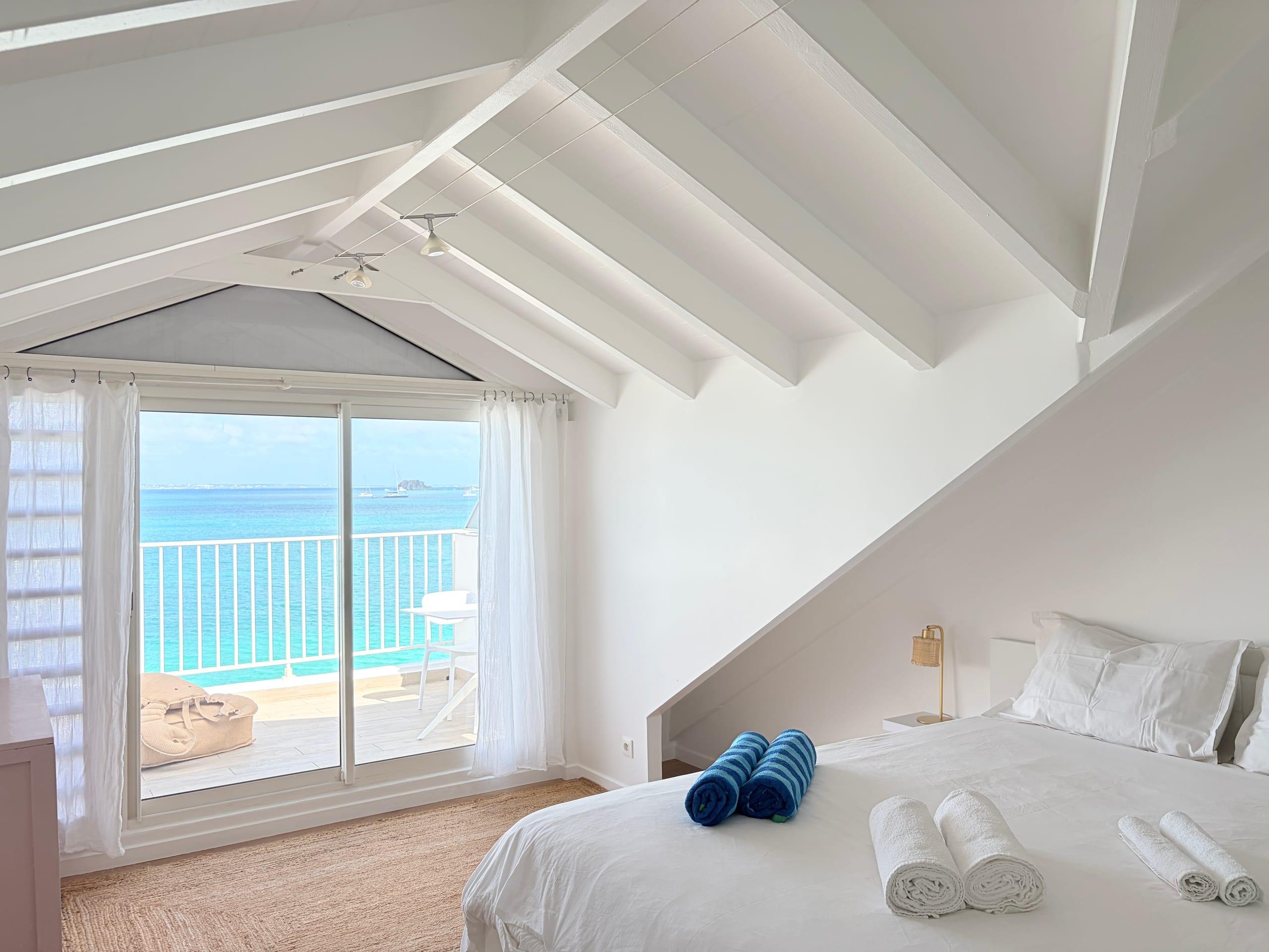Beachfront Studio gallery image 2