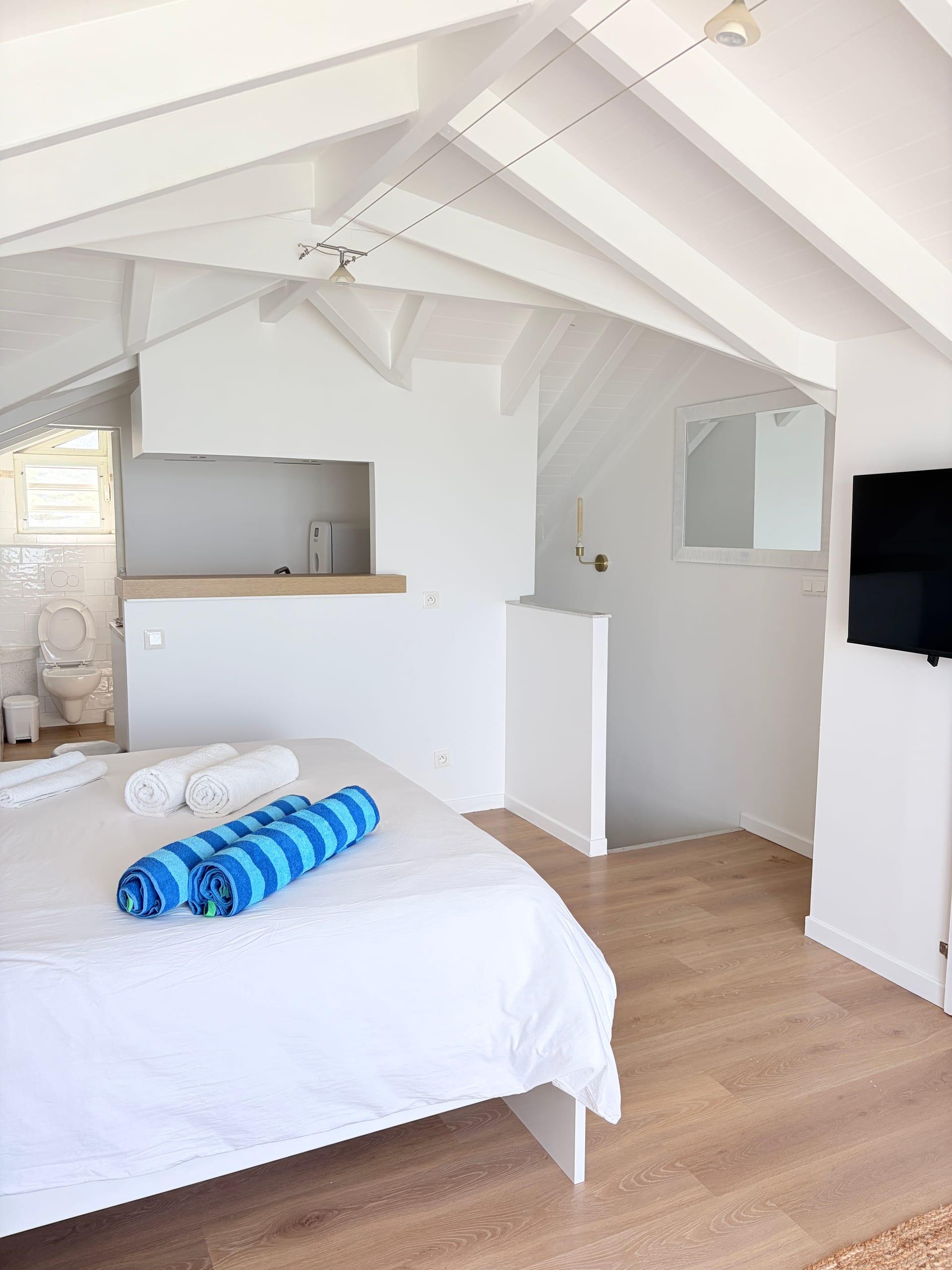 Beachfront Studio gallery image 5