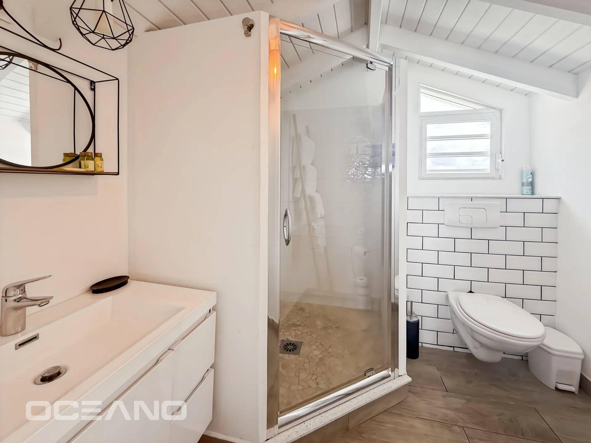 Beachfront One-Bedroom with Terrace gallery image 13
