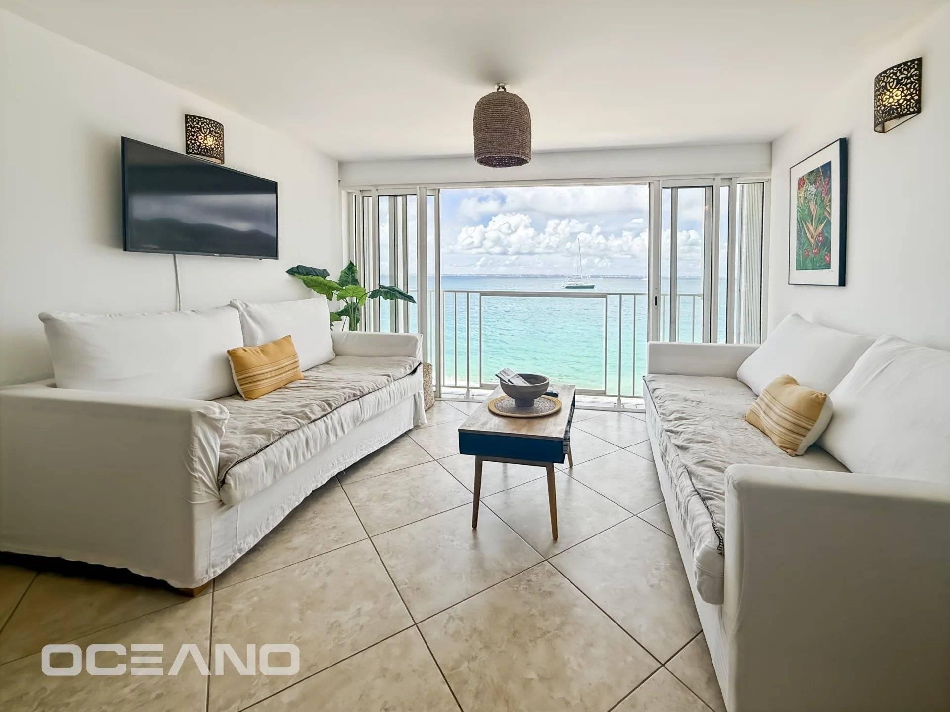 Beachfront One-Bedroom with Terrace gallery image 4