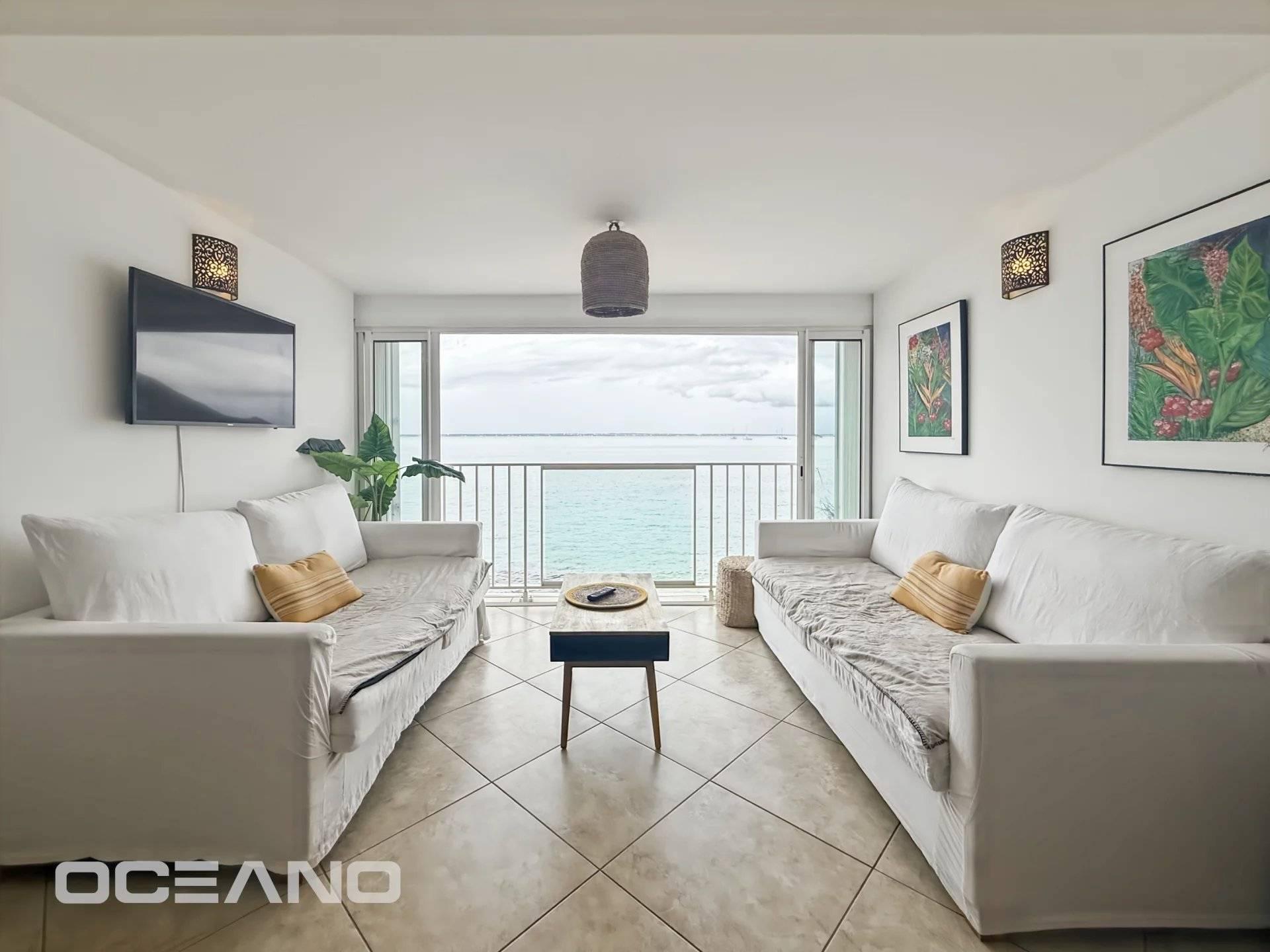 Beachfront One-Bedroom with Terrace gallery image 5